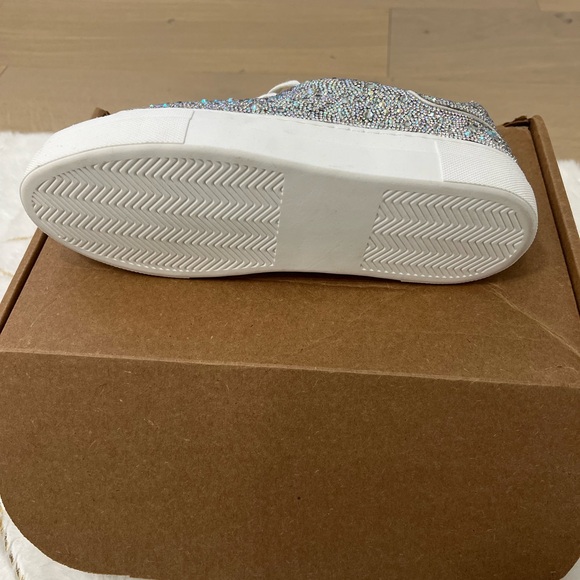 Betsey Johnson Rhinestone Women's Sidny Sneaker size 8.5 - Picture 6 of 10